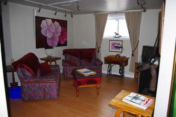 Atelier Galerie Anne Drouin Peinture & 2*