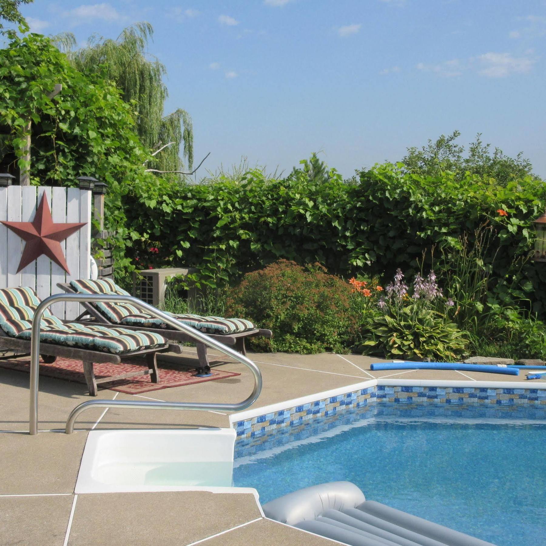 Atelier Galerie Anne Drouin Peinture & Bed & Breakfast