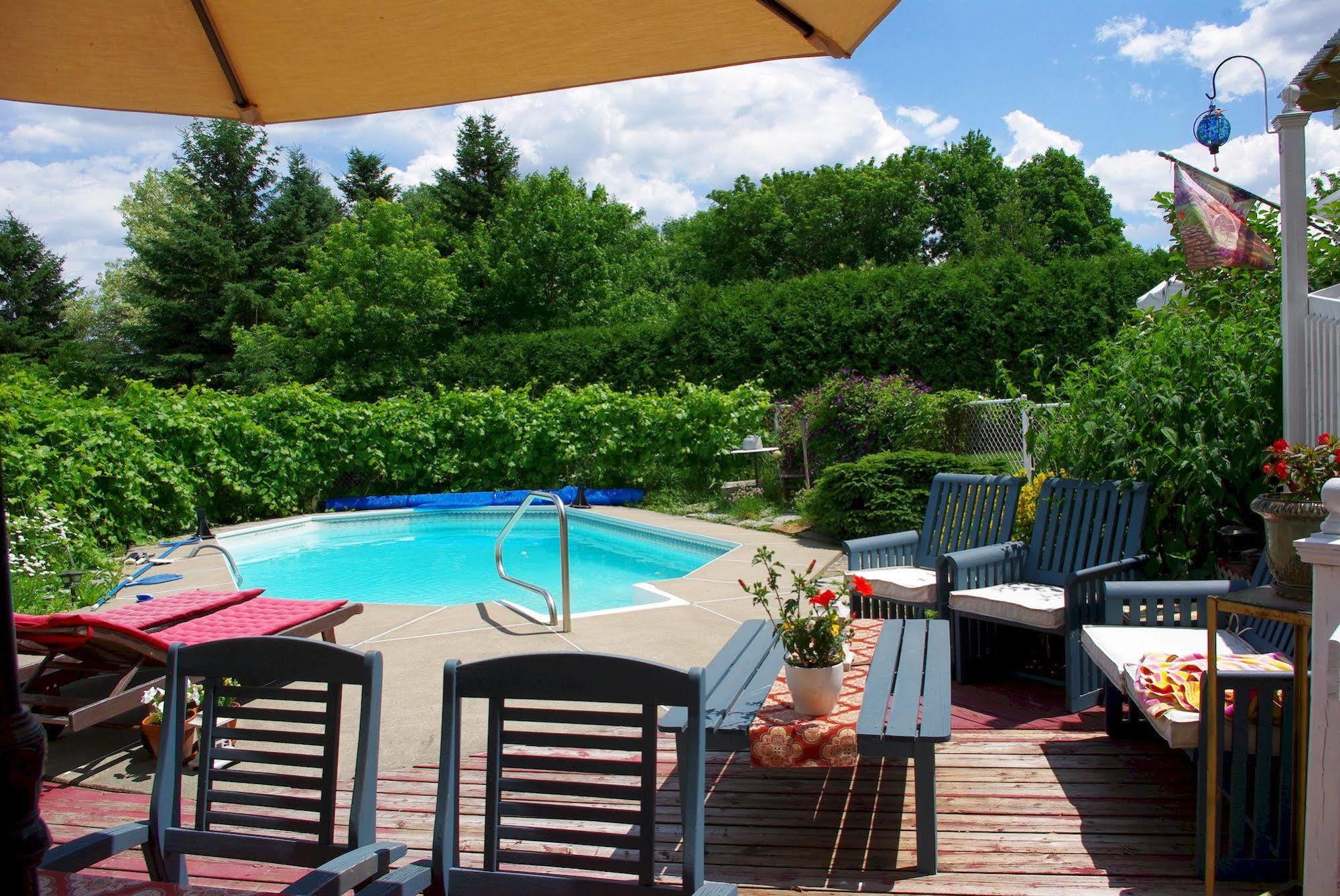 Atelier Galerie Anne Drouin Peinture & Bed & Breakfast 2*